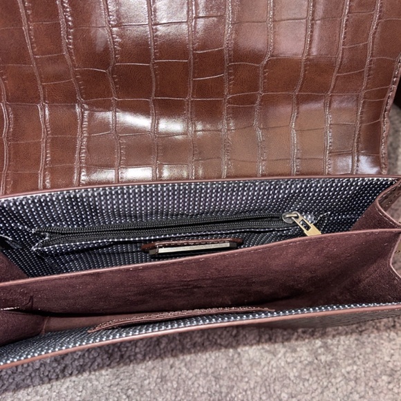 NWT Madison West Shoulder Bag - Picture 6 of 6